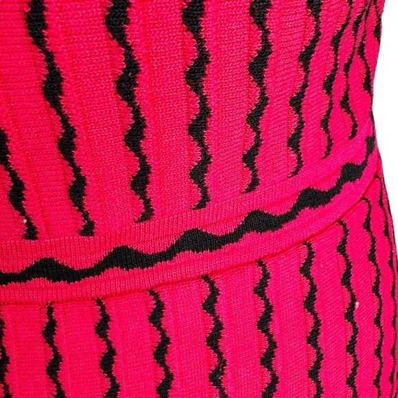 Nina Leonard Striped Sleeveless Sweater Dress Tulip Hem Lightweight Red Black S - Picture 5 of 13